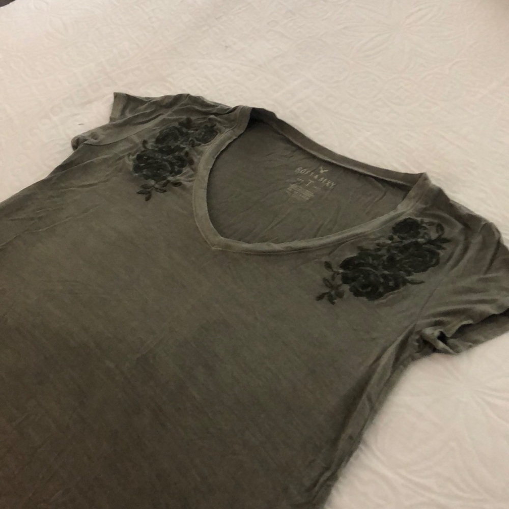 American Eagle Tee Shirt